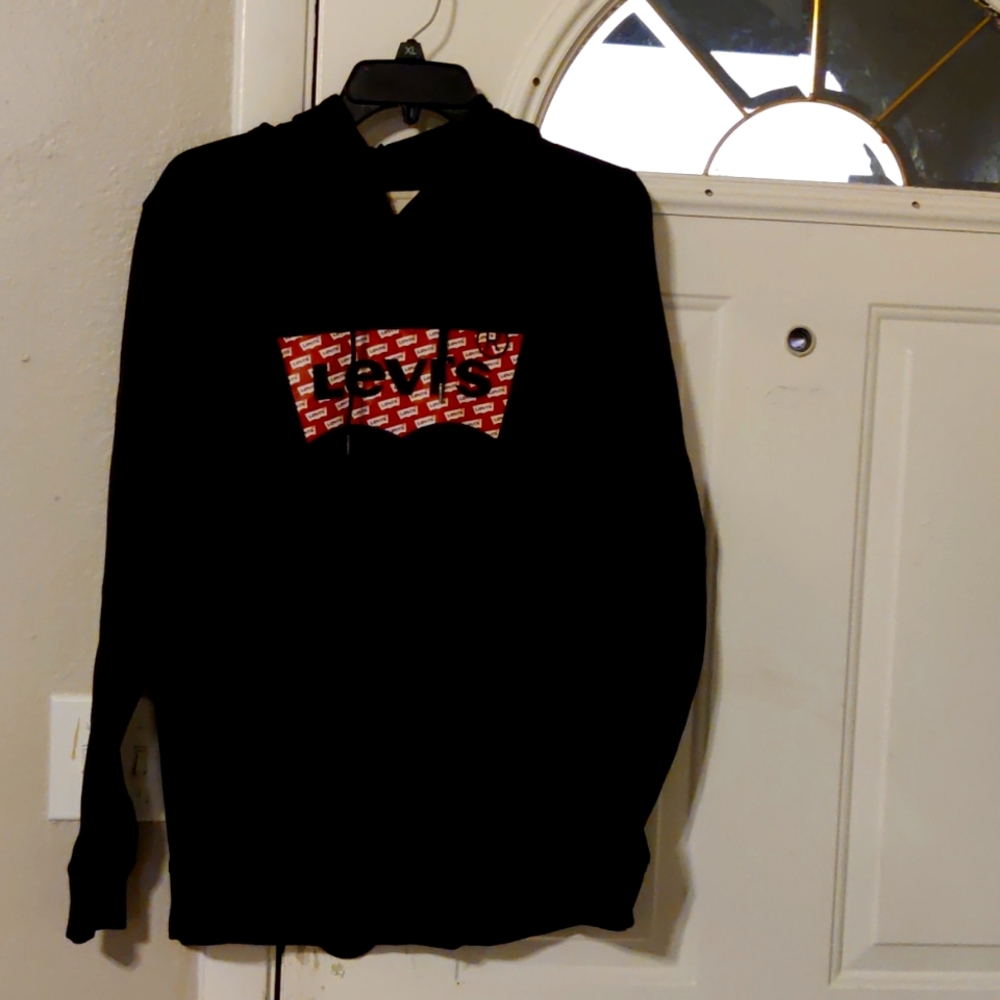 Levi's   Hooded Sweater
